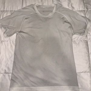 Metal Vent Tech Lululemon Large White
